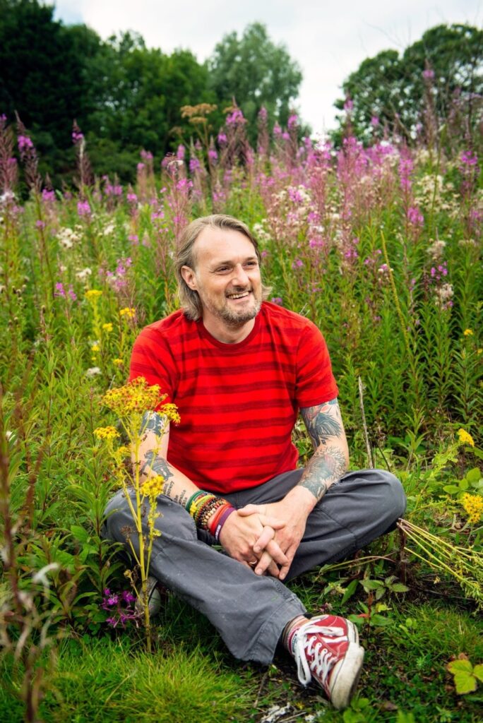 Jonathan Razzell Blitz: 337 – The Faerie Review